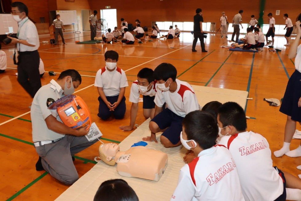  万が一の時のために　～高田中学校　救急救命講習～の画像4