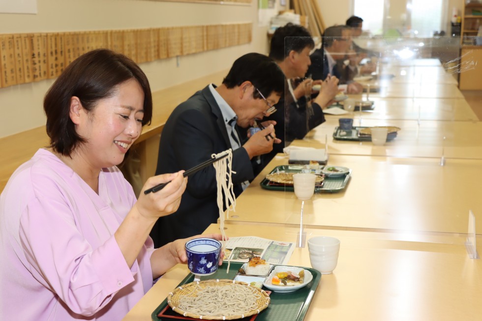 6月25日(土曜日)に春の新そば解禁！～高田高校生が試食会でそば打ちを披露～の画像10