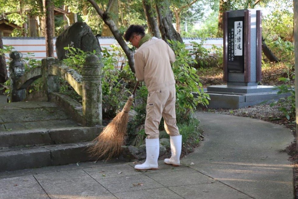 ～あじさいが美しい若宮八幡へ～　豊後高田ロータリークラブ早朝アジサイ剪定活動の画像12