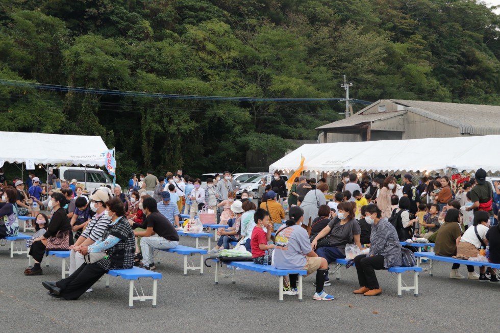 初開催！香々地わくわく夜市の画像1