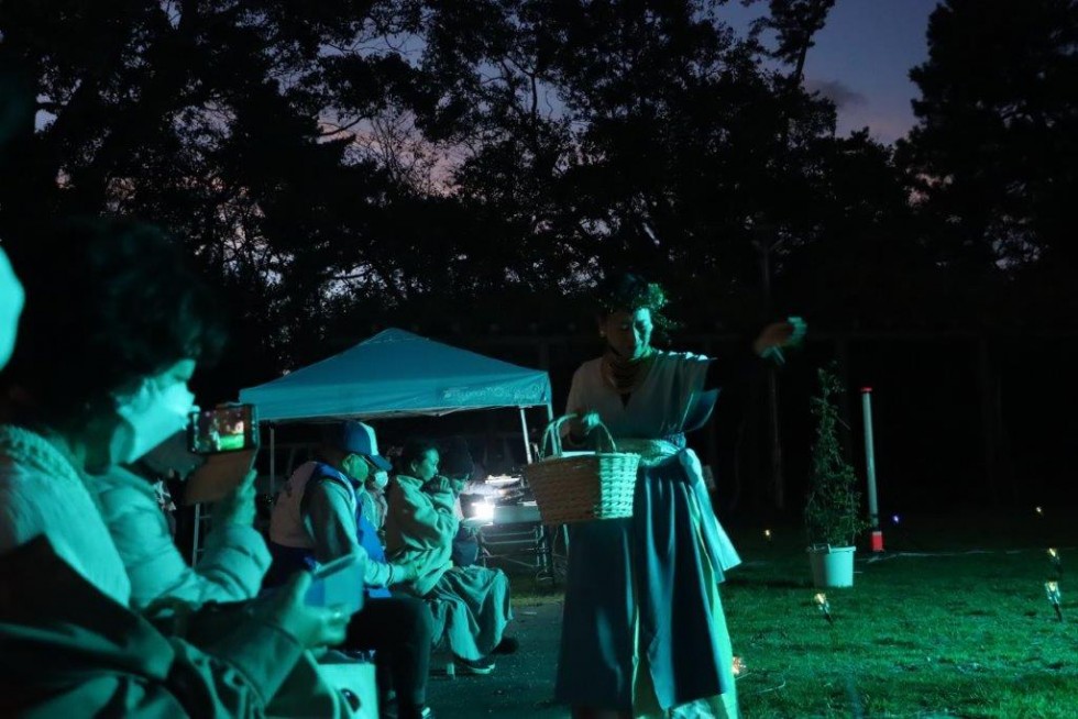 長崎鼻の龍神さまへ祈りの花を捧ぐ　-　「花使いライブ　龍神花祭」第24回大分県民芸術文化祭の画像6