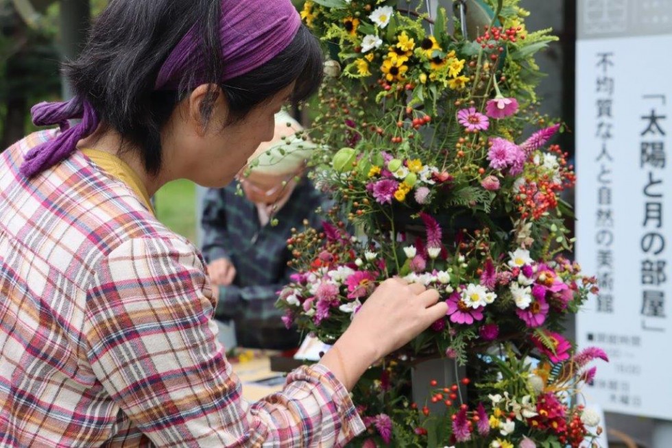 長崎鼻の龍神さまへ祈りの花を捧ぐ　-　「花使いライブ　龍神花祭」第24回大分県民芸術文化祭の画像9