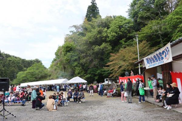 夷谷仙境春まつりの会場の写真