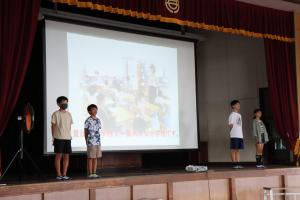 高田小学校の児童会による学校紹介の写真