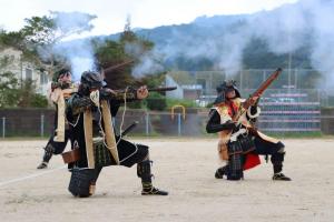 豊後大友宗麟鉄砲隊による火縄銃演武