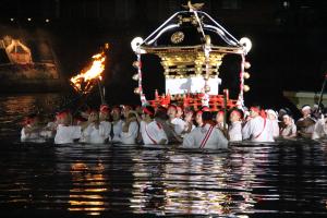 若宮八幡神社秋季大祭・裸祭りの川組の写真