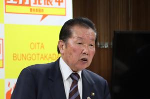 佐々木市長があいさつをしている写真