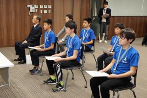 報告会の様子