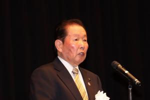 式辞を述べる佐々木市長