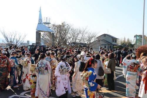 会場に集まる参加者１