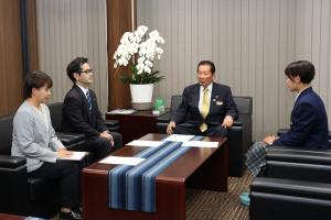 報告会に出席した方々の写真