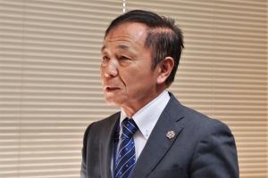 近藤校長があいさつしている写真