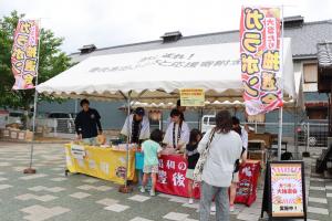 ガラポン抽選会の写真