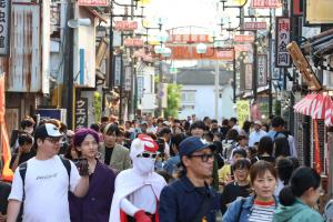 訪れた多くのお客さん