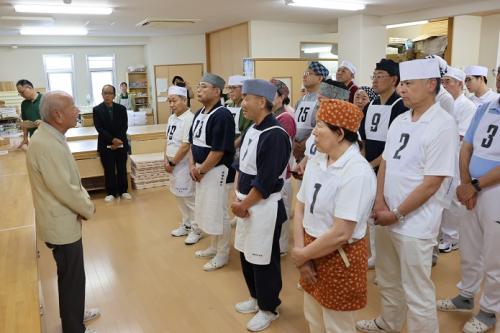 岡本審査委員長の講評