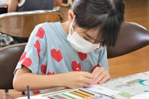 短冊への色鉛筆での色付け