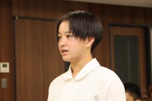 決意表明する山口さんの写真