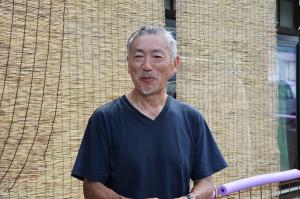 あいさつをしている河野さんの写真