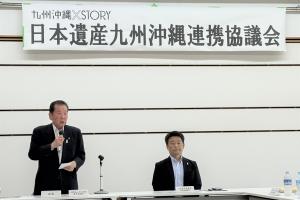 協議会総会であいさつする佐々木市長