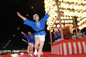 男踊りの写真