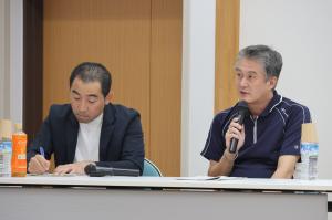 下田さんが講演している写真