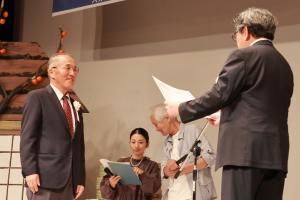 表彰式の写真