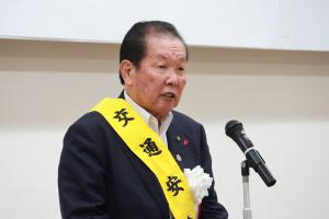 佐々木市長があいさつをしている写真
