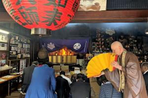 椿堂見学の様子