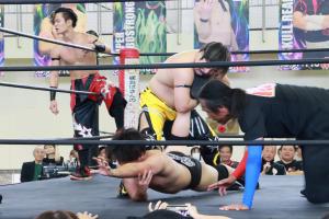 「涼磨さん・翔さんvs遊星さん・TOSSHIさん」によるタッグマッチの写真