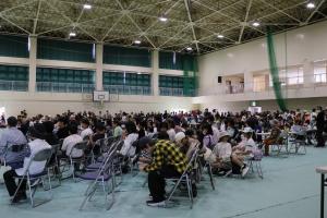 抽選会の会場の写真