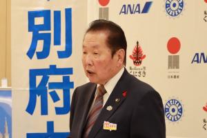 あいさつをしている佐々木市長の写真