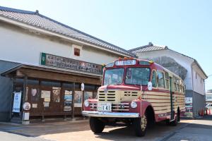 ボンネットバスの画像