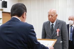 表彰式の様子の写真