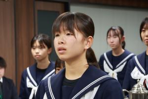 主将の中山田花穏さんが決意表明する写真