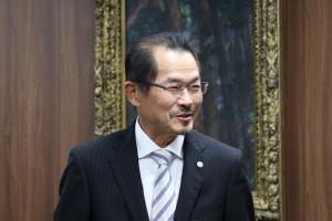 報告をしている大塚さんの写真