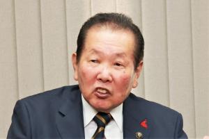 お祝いを述べる佐々木市長
