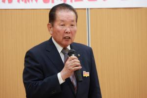 佐々木市長があいさつをしている写真