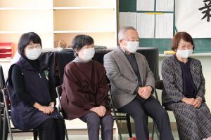 地域のサポーター4名の写真