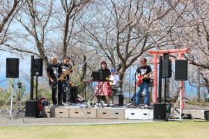 バンド演奏の写真