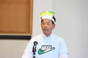 お礼の言葉を話す白ねぎ生産者の大森さん