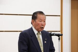 あいさつをする佐々木市長の写真