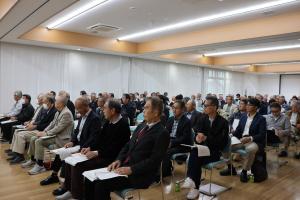 総会の会場の様子