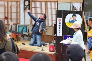 ちゃぶ台返しの様子３枚目