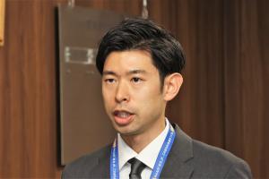 決意表明をする金子さん