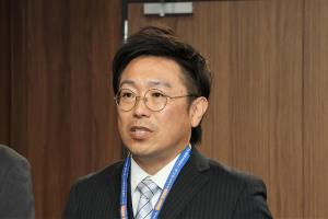 決意表明をする甲斐さん