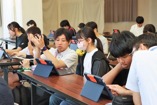 タブレットを使った講座の様子