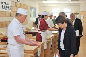 競技の様子（服装等の点検）
