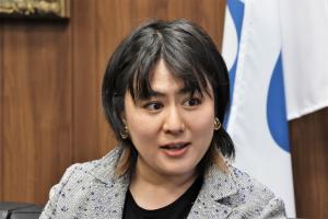 説明をする南社長