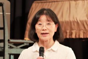 あいさつをする門岡講師