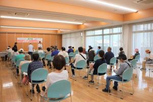 販売セレモニーの様子